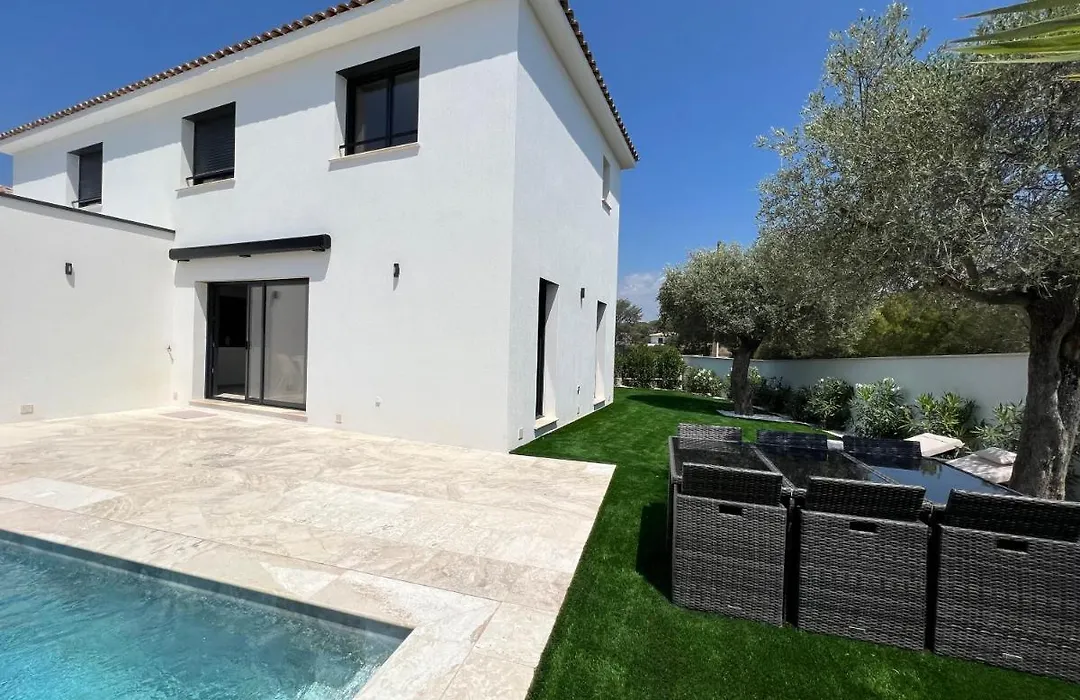 Villa Ella-1